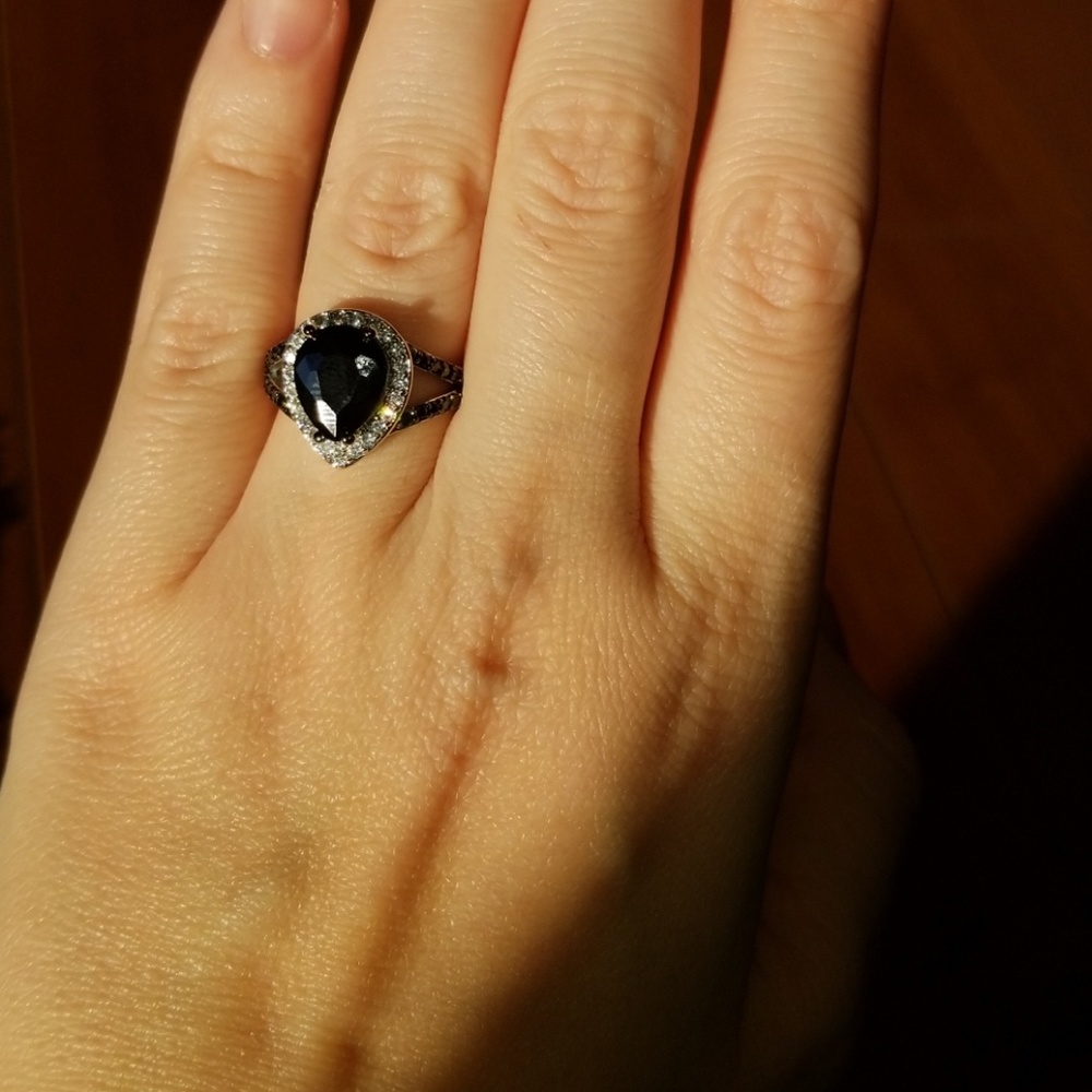Fragrant Jewels Ring